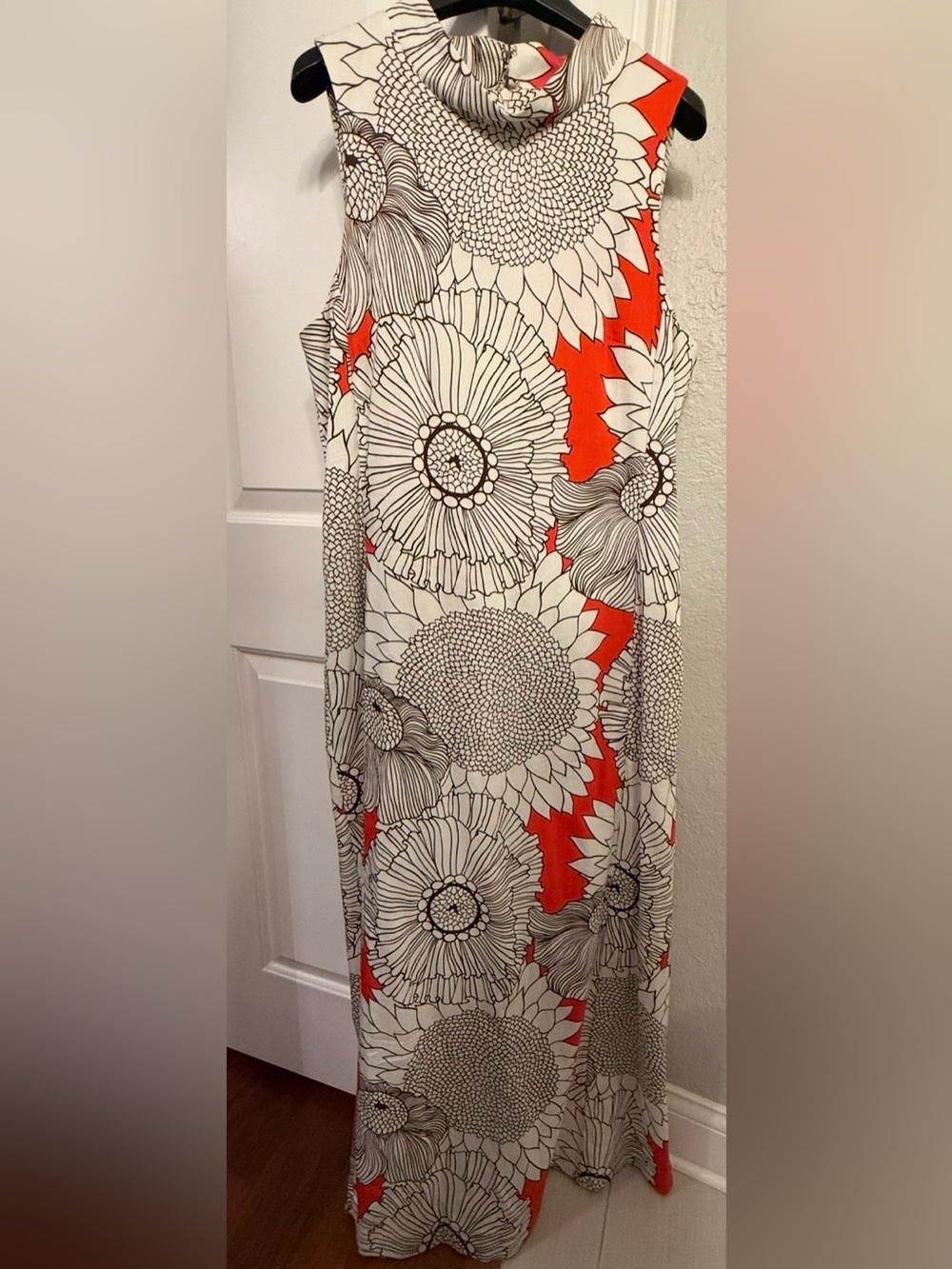 Limited Edition NWOT Tori Richard Orange, White, Brown Floral Dress #117/131
